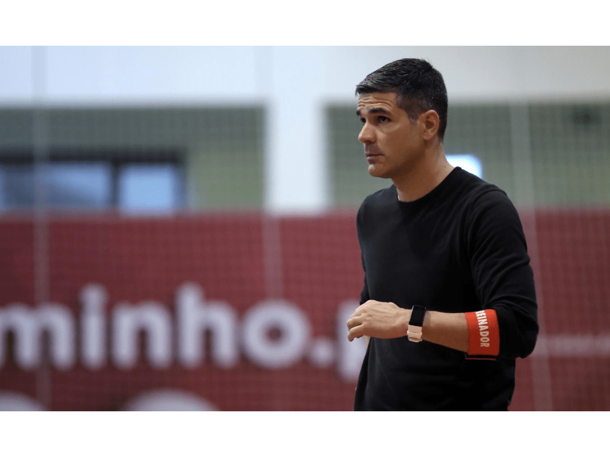 Mário Silva e a participação do Benfica na final four da Champions: «Duas  semanas de preparação não é o ideal» - Vídeos - Jornal Record