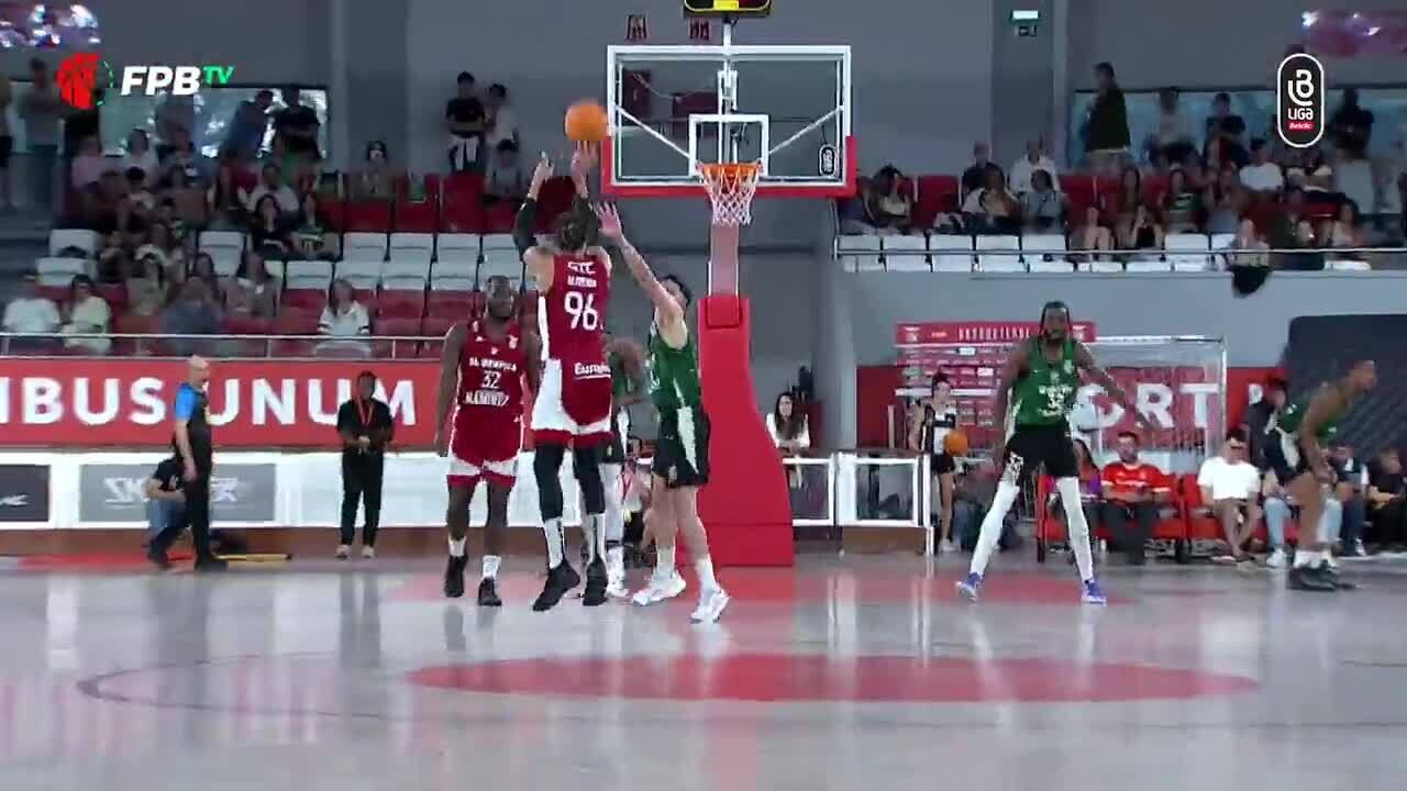 Basquetebol: Benfica vence dérbi ante Sporting e cimenta liderança