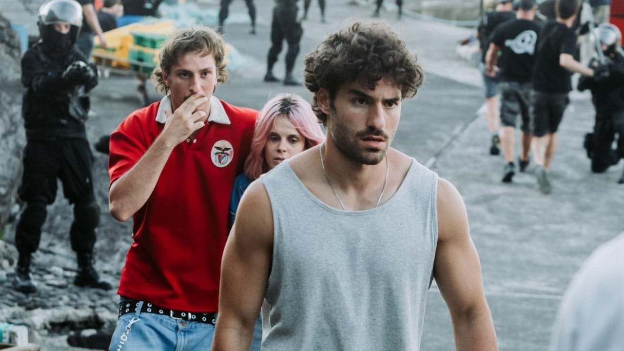 Série portuguesa Rabo de Peixe estreia-se em Maio na Netflix
