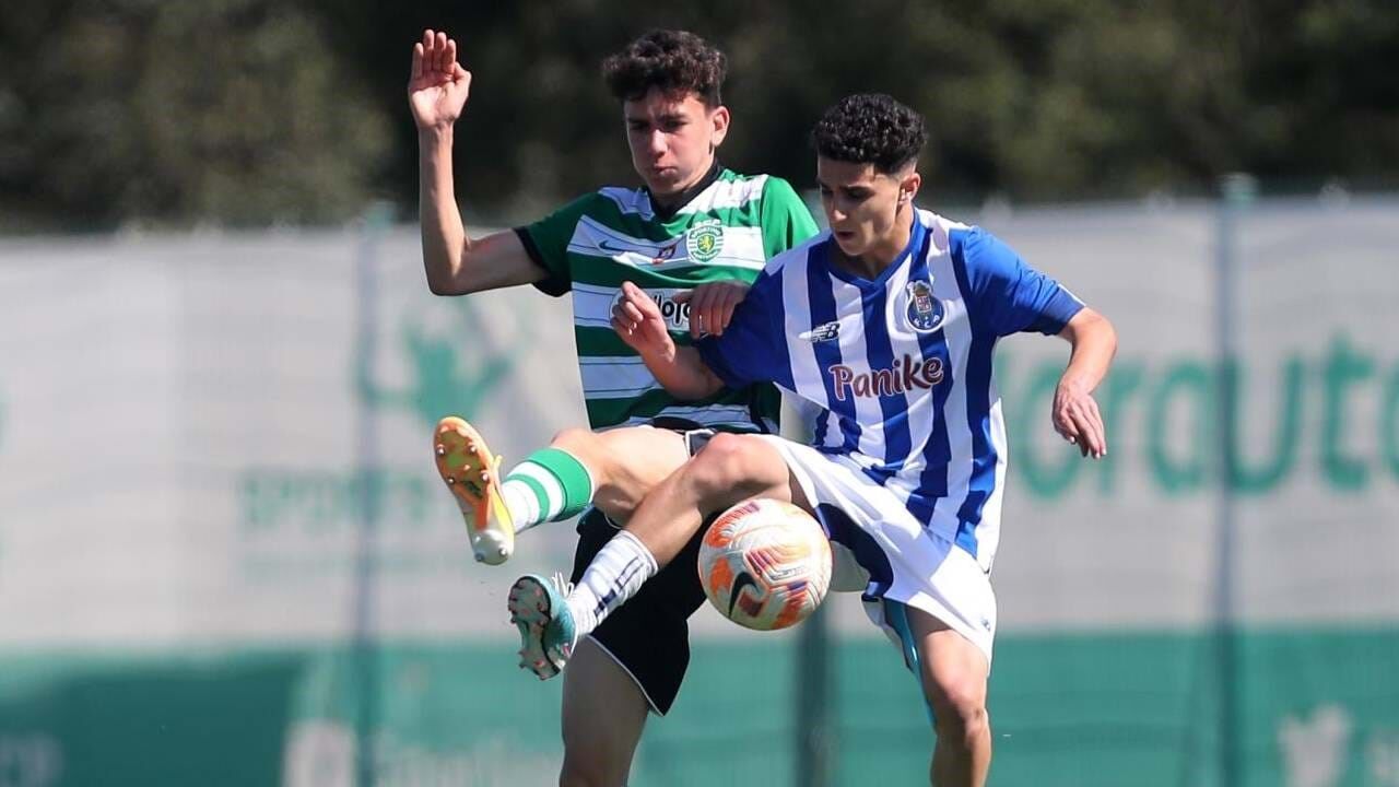 Sporting derrota FC Porto no último segundo e sagra-se campeão nacional de  basquetebol - Basquetebol - Jornal Record