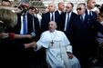 Papa Francisco tem alta hospitalar após cirurgia