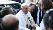 Papa Francisco tem alta hospitalar após cirurgia