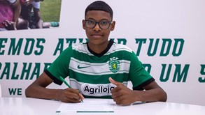 Victor Conceição assina contrato com o Sporting e já quer mais: «Agora o objetivo é a equipa principal»
