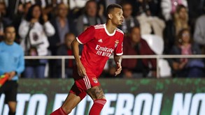 João Victor junta-se ao Benfica na pré-época: brasileiro quer ouvir Schmidt e ter mais minutos