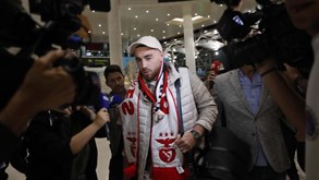 Kökçü já está em Lisboa para reforçar o Benfica: «Falo amanhã, estou muito feliz»