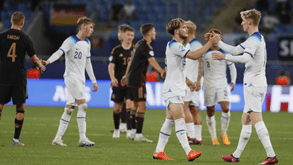 Inglaterra bate Alemanha e deixa campeã em título fora dos 'quartos' do Europeu de sub-21