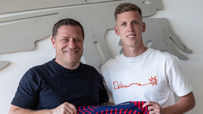 Dani Olmo renova contrato com o RB Leipzig até 2027