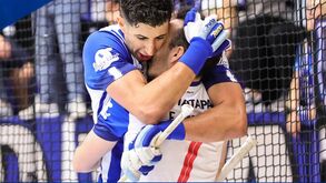 FC Porto derrota Benfica e força 'negra' nas meias-finais do playoff