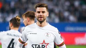 Leuven não exerce opção de compra por Mario González