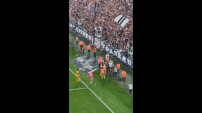 Jogador francês hospitalizado após ser agredido por adepto durante celebração