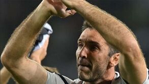 Buffon saiu de campo em lágrimas e deixou emocionada mensagem ao Parma