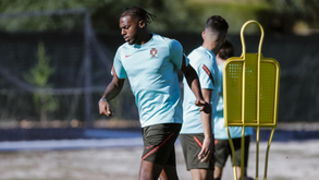 Nuno Tavares e o Europeu de Sub-21: «Vamos tentar vir para Portugal só no dia 9»