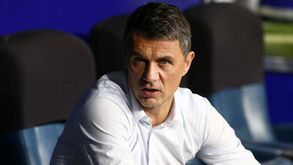 Pirlo e um e-mail que ficou por responder: revelados novos detalhes da saída de Maldini do Milan