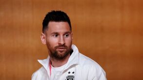 Becks prepara orquestra para maestro Leo Messi