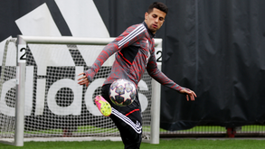 Arsenal ataca Cancelo com aval de Mikel Arteta