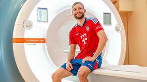 Konrad Laimer assina pelo Bayern Munique