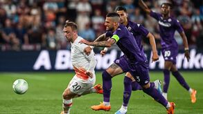 UEFA instaura processos disciplinares a Fiorentina e West Ham