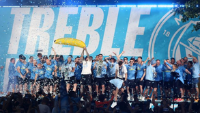 Manchester festeja com os campeões