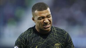 Mbappé explica carta enviada ao PSG: «Nunca discutimos a renovação do meu contrato»