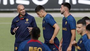 Roberto Martínez novamente com todos disponíveis no treino de Portugal