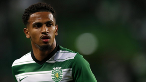 Edwards trava na cláusula: dossiê sofre retrocesso