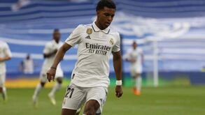 Valencia 'atira-se' a jogador do Real Madrid: «Que retifique essas falsidades»