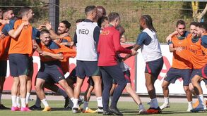 Estão na Seleção mas têm o futuro por resolver: 12 casos à espera da 'lei do mercado'