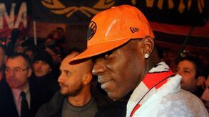 Memórias de Balotelli: Soco vestido de Pikachu é só mais um capítulo de um livro cada vez maior