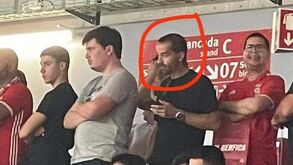 Árbitro viu Benfica-Sporting na Luz junto a adeptos encarnados