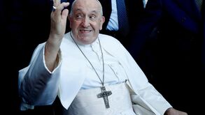 Papa Francisco já saiu do hospital