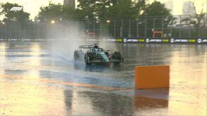 Primeiro dia no Canadá com sessão suspensa e carga de água: Hamilton acabou como o mais rápido