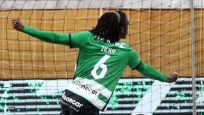 A reação de Ricardinho que diz tudo sobre o golo de Zicky Té: «Vai à merda! F....!»