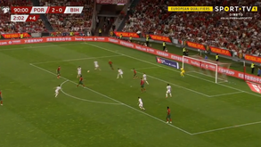 Bruno Fernandes 'matou' no peito e fez um golaço: o bis do médio no Portugal-Bósnia