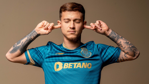 FC Porto reage aos assobios a Otávio na Luz: «Uma imagem que diz tudo»