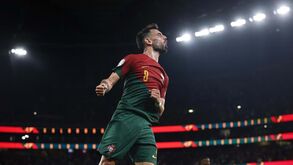 A crónica do Portugal-Bósnia, 3-0: golos para animar um bocejo sem fim