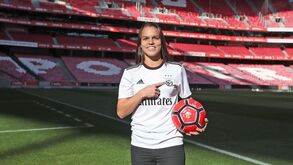 Ana Vitória deixa águias e assina pelo Paris SG