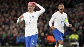 Griezmann recorda 'confusão' com braçadeira da seleção francesa: «Levei um ou dois dias a digerir...»