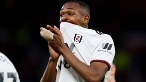 Jogador do Fulham detido em França