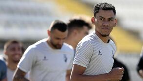 Cláudio Falcão renova e vai cumprir quarta época no Farense