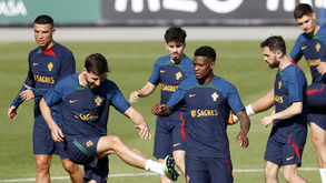 Mialgia afasta Nélson Semedo do treino de preparação para o jogo com a Islândia