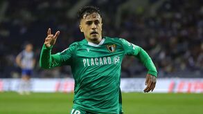 Iván Jaime no radar do Wolverhampton