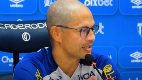 'Reforço' de peso para Pepa no Cruzeiro: Alex está a caminho