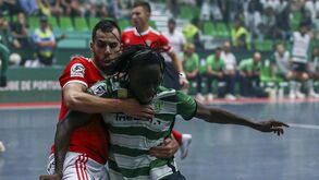 Sporting joga o primeiro ‘match point’ pelo tri