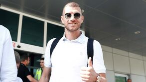 Edin Dzeko vai jogar no Fenerbahçe