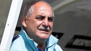 Vítor Oliveira vai ser homenageado em Portimão