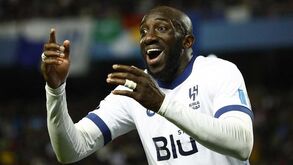 Al Hilal quer dispensar Marega
