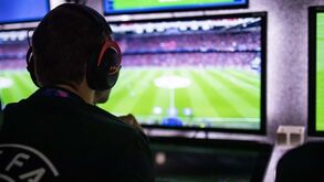 VAR a partir dos 'quartos': UEFA introduz tecnologia após polémica no França-Itália