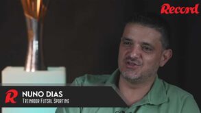 Nuno Dias 'colocou' assim os jogadores de futsal do Sporting... em posições de futebol de 11