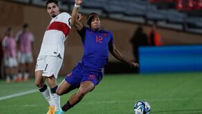 Van Ewijk pisca olho ao Sporting