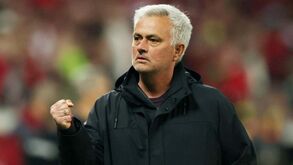 Dono da Roma jantou com Mourinho mas renovação ficou fora da ementa